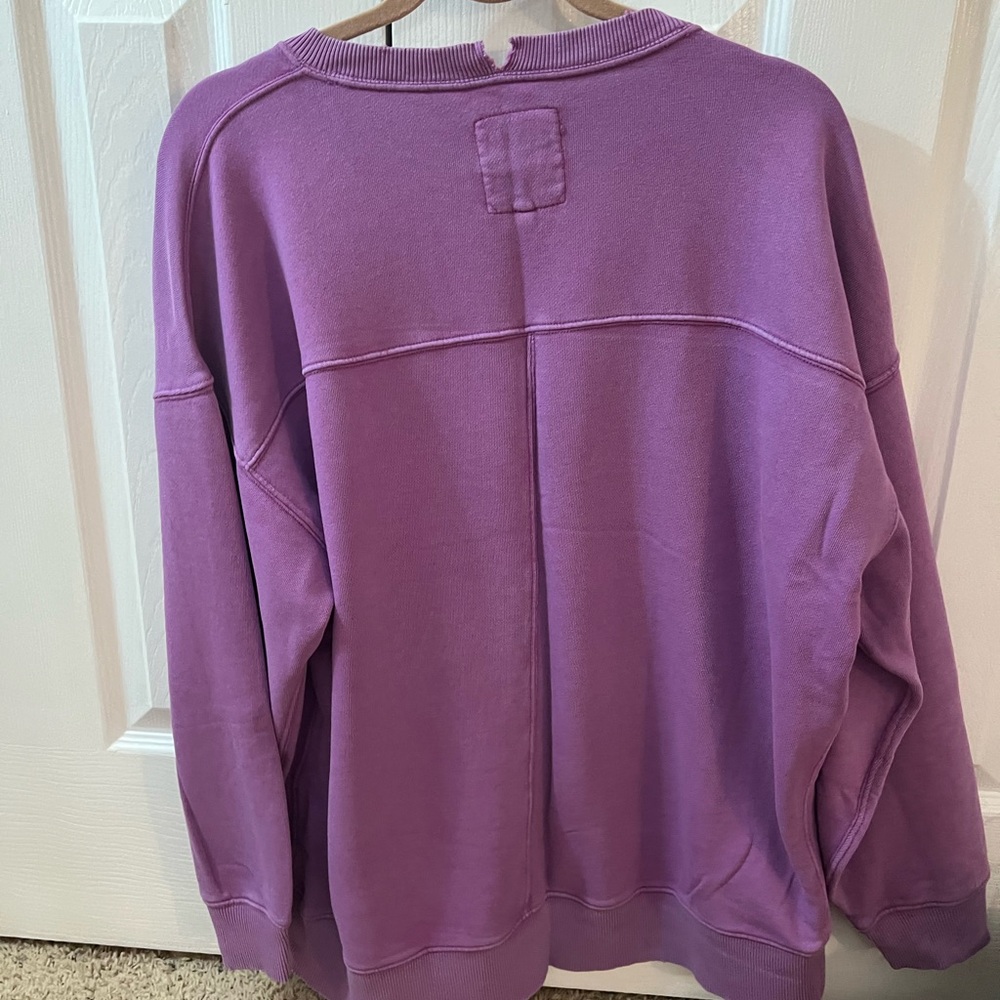 Aerie crewneck - Picture 2 of 3
